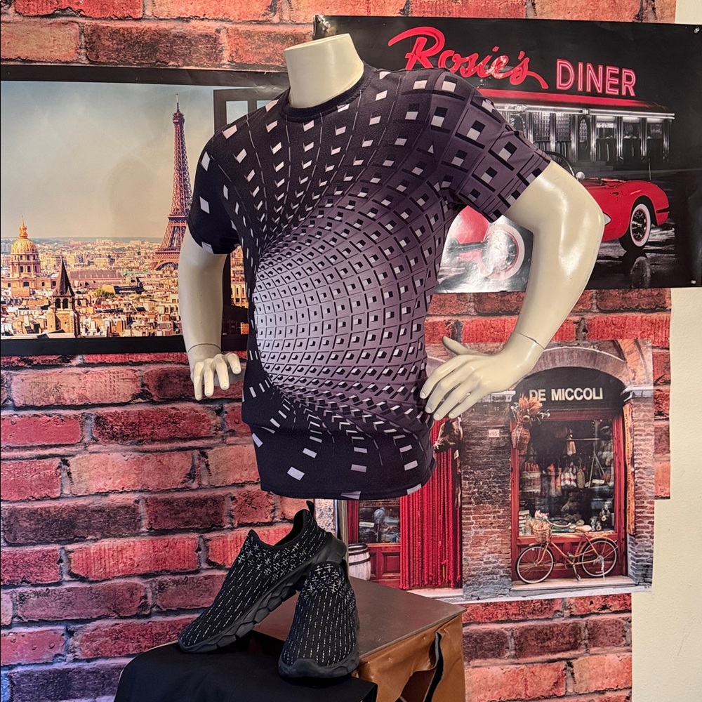 SHEIN Design Tee Shirt - Picture 10 of 17